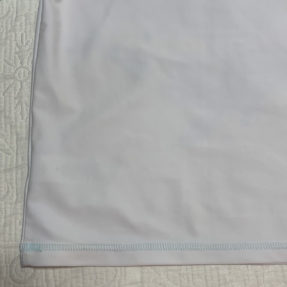 3T (4/$20) Whales Rashguard by Carter’s - Picture 12 of 15